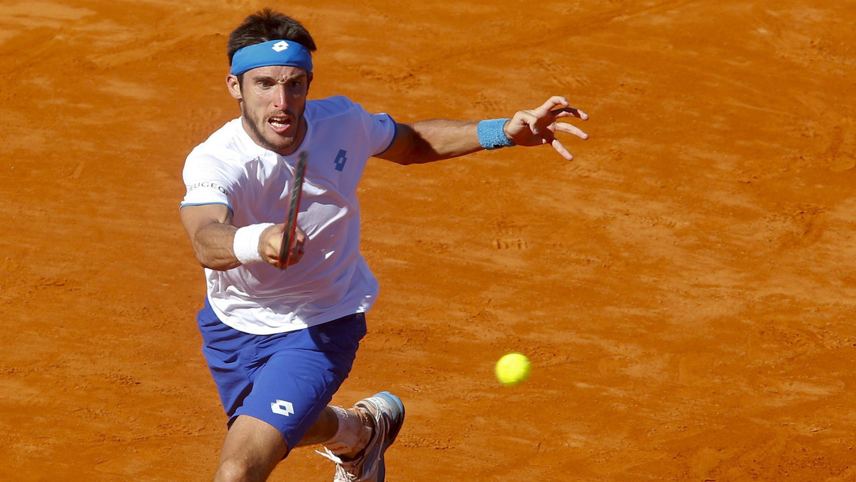 Na początku marca Leonardo Mayer ma poprowadzić Argentynę do wygranej z Polakami w Grupie Światowej Pucharu Davisa. Tymczasem 37. tenisista świata przegrał boleśnie w drugiej rundzie turnieju w Buenos Aires z Jo-Wilfriedem Tsongą 1:6, 2:6.