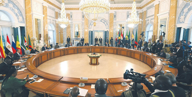 Władimir Putin spotkał się z delegacją afrykańskich przywódców i wyższych urzędników podczas Międzynarodowego Forum Ekonomicznego w Petersburgu