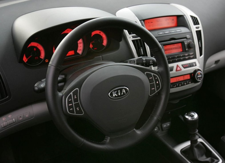 Kia Ceed I