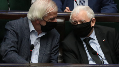 Kaczyński i Terlecki skomentowali sprawę Mejzy. "Życie jest brutalne"