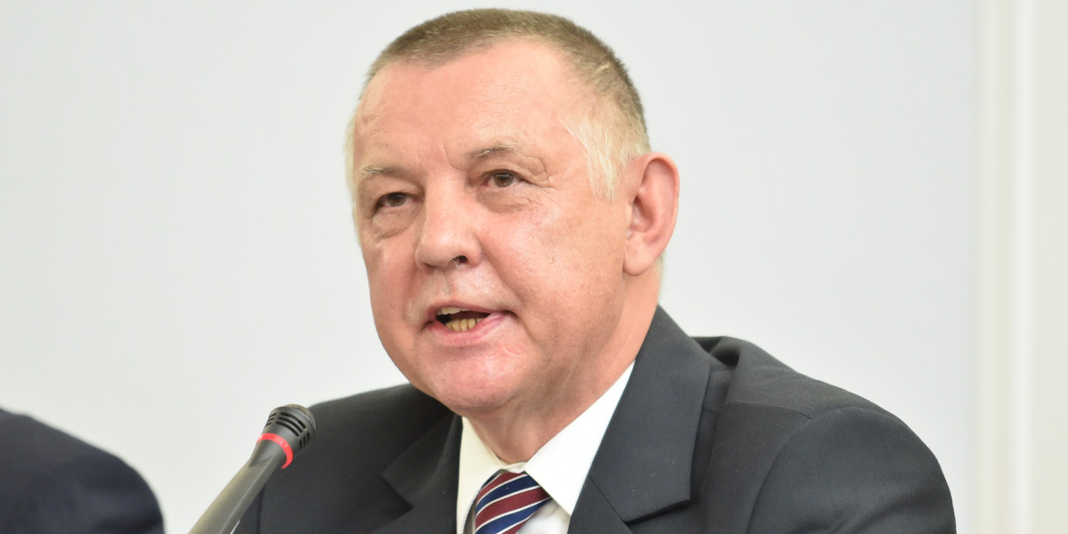 Prezes NIK Marian Banaś rozpoczyna kontrolę nadzoru nad służbami specjalnymi w Polsce. 