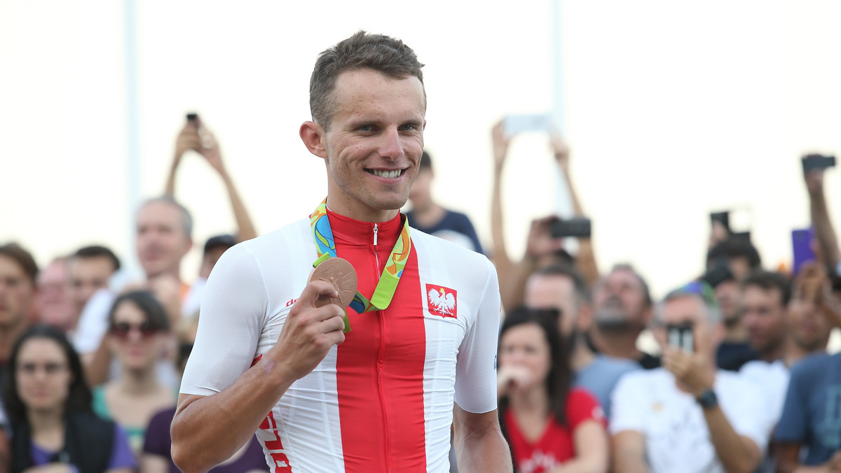 Rafałowi Majce, który w tym roku wywalczył brązowy medal w kolarskim wyścigu szosowym na igrzyskach olimpijskich w Rio de Janeiro, nadano na uroczystej sesji rady gminy tytuł Honorowego Obywatela Gminy Raciechowice.