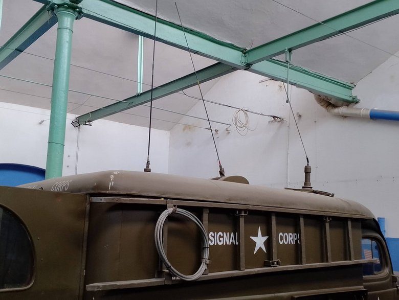 Dodge WC-54 używana przez Korpus Łączności (Signal Corps)