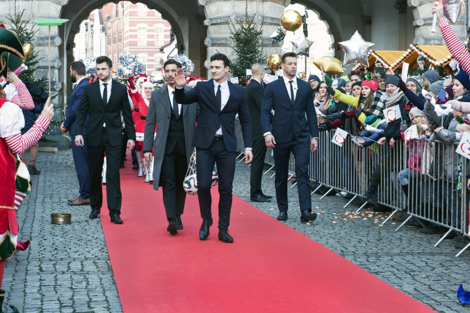 "Miłość jest wszystkim": kadr z filmu (fot. Ola Grochowska/Akson Studio)