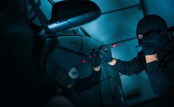 Jak kradną auta w Polsce? "Na zasłabnięcie", "na kolejkę". Oto najnowsze metody ze świata złodziei