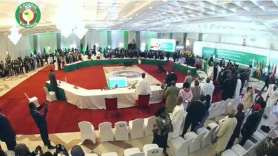 Reinstate Bazoum in 7 days or face military action, ECOWAS to Niger military.