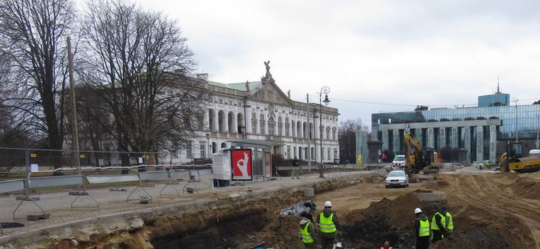 Przy Placu Krasińskich w Warszawie odkryto chatę sprzed 400 lat