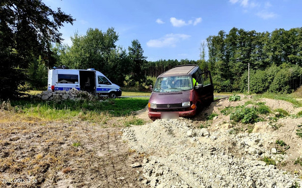 O krok od tragedii, czyli gdy nietrzeźwi rodzice wiozą dzieci. Dwa niemal identyczne zdarzenia