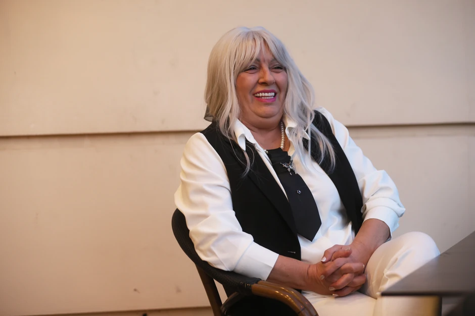 Evo kako je sin Luke Vujovića reagovao na to što će dobiti brata ili sestru: Noa je u pubertetu