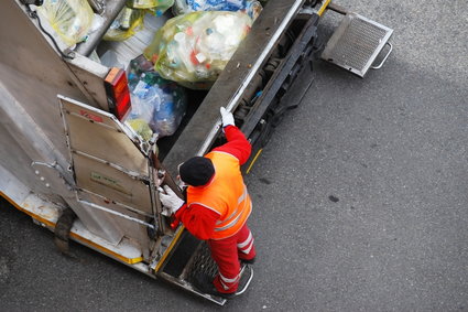 UOKiK zarzuca zmowę przetargową firmom zajmującym się odpadami