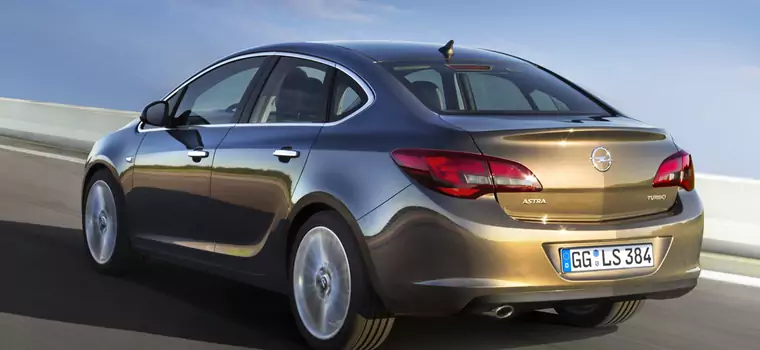 Opel Astra sedan: ceny i wyposażenie