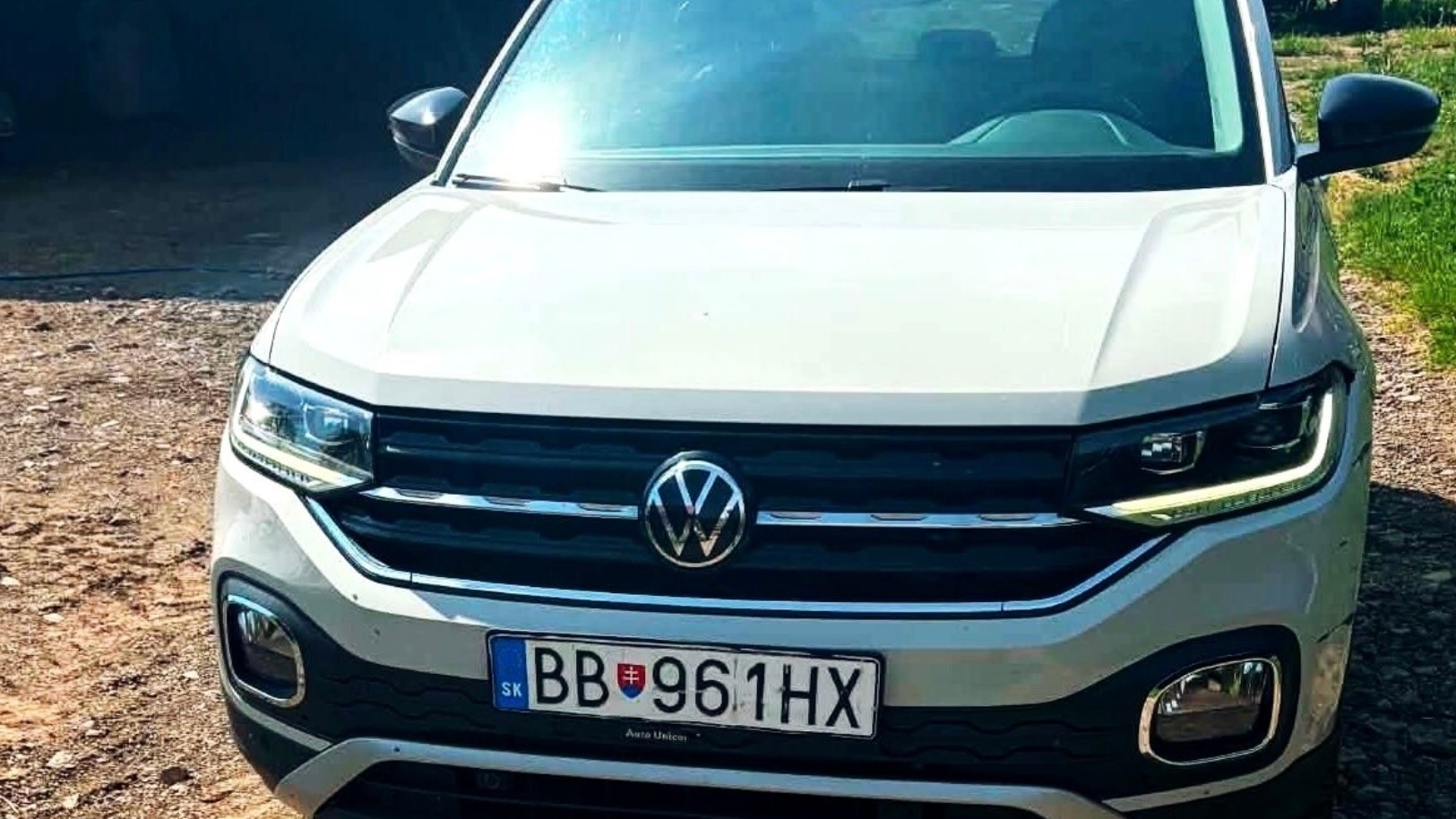 Polícia hľadá vozidlo, v ktorom útočník trápil svoju obeť.