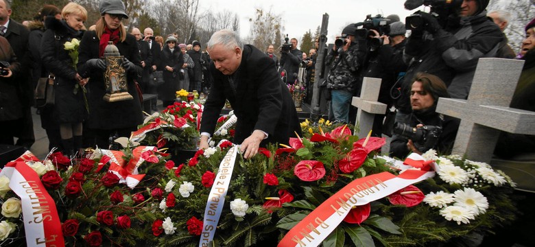 Znikająca grupa smoleńskich ateistów. Kto w PiS nie wierzy w zamach?