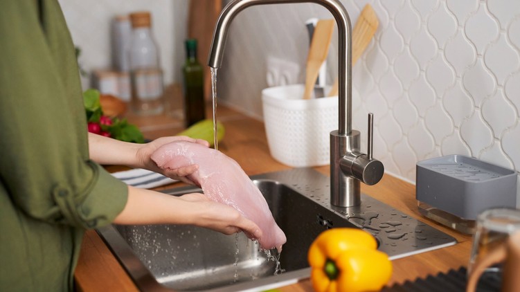 ételmérgezés csirke sütés hiba