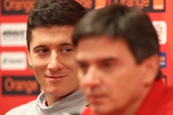 Fornalik broni Lewandowskiego i Obraniaka