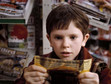 Freddie Highmore w filmie "Charlie i fabryka czekolady"