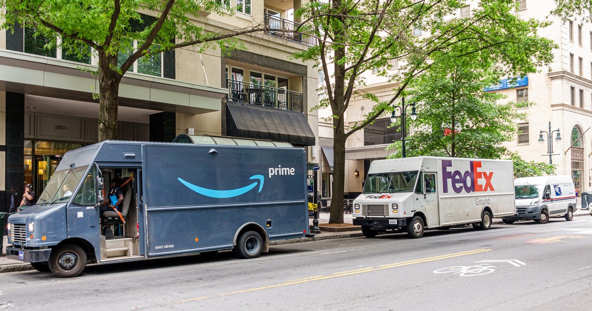 Amazon strikes a new partnership with FedEx after UPS pullback ...
