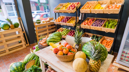 Kiakadtak a kis boltok tulajdonosai az élelmiszerárstop miatt: „A mi zsebünkből ne adakozzon a kormány”