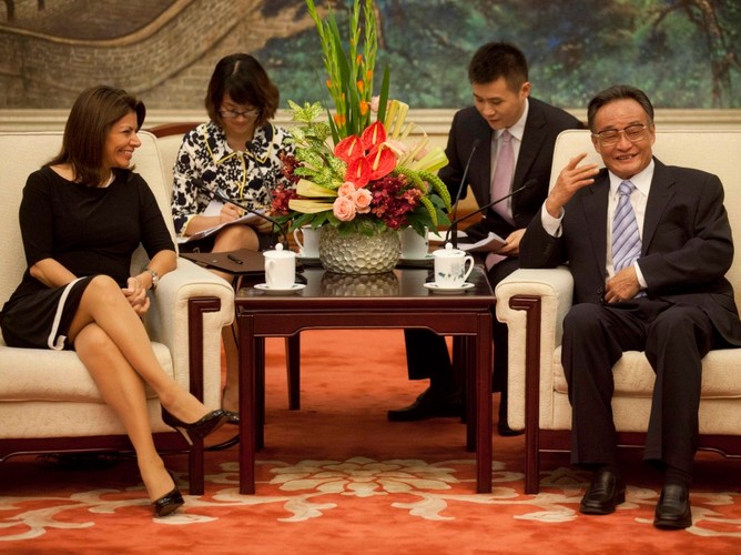 Laura Chinchilla na spotkaniu z Wu Bangguo