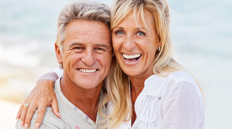 Fontos, hogy figyeljünk a fogainkra, hogy minél tovább megőrizzük az egészségüket és a fehérségüket / Fotó: Shutterstock