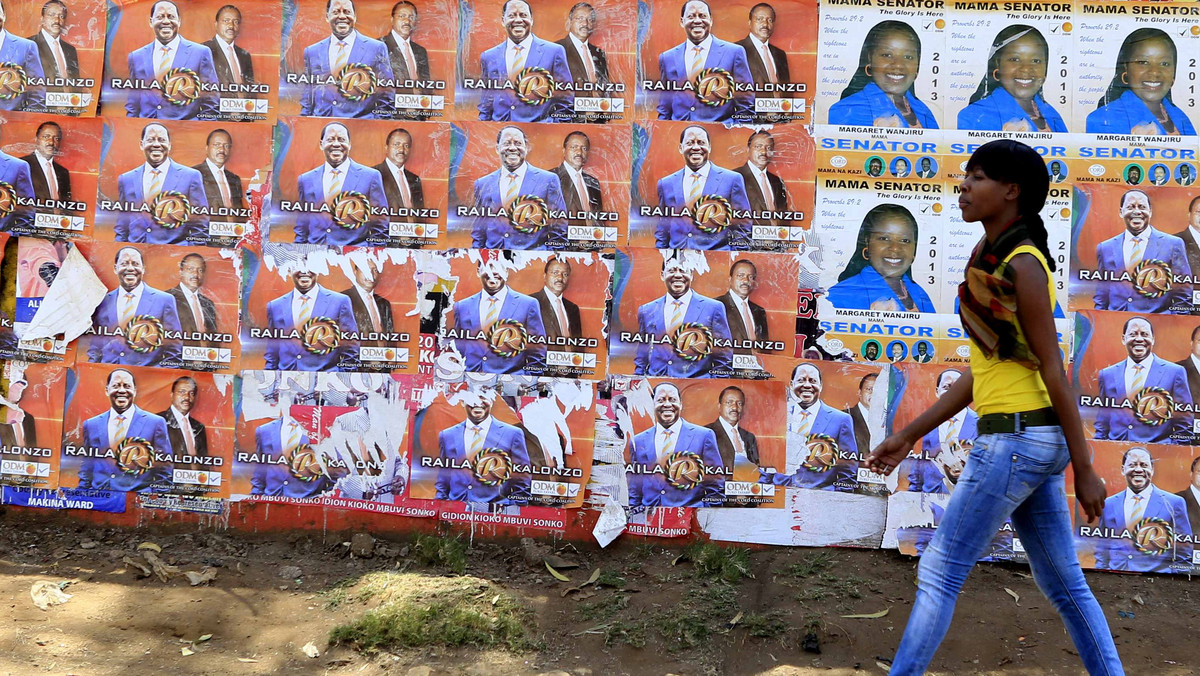 Kenijczycy wybierają w poniedziałek prezydenta. Poprzednie wybory zakończyły się etnicznymi pogromami, które mocno nadwątliły wizerunek Kenii jako jednego z najzamożniejszych i najspokojniejszych krajów Afryki.