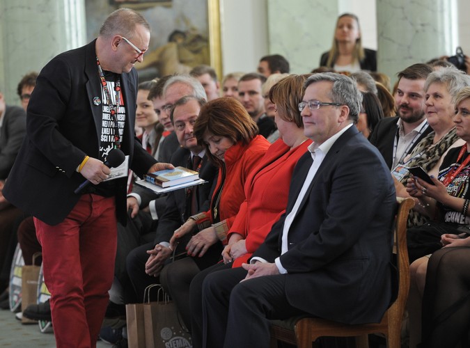 Bronisław Komorowski i Jerzy Owsiak z żonami