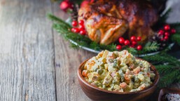 została wam po świętach sałatka jarzynowa? można ją zamrozić, ale pod