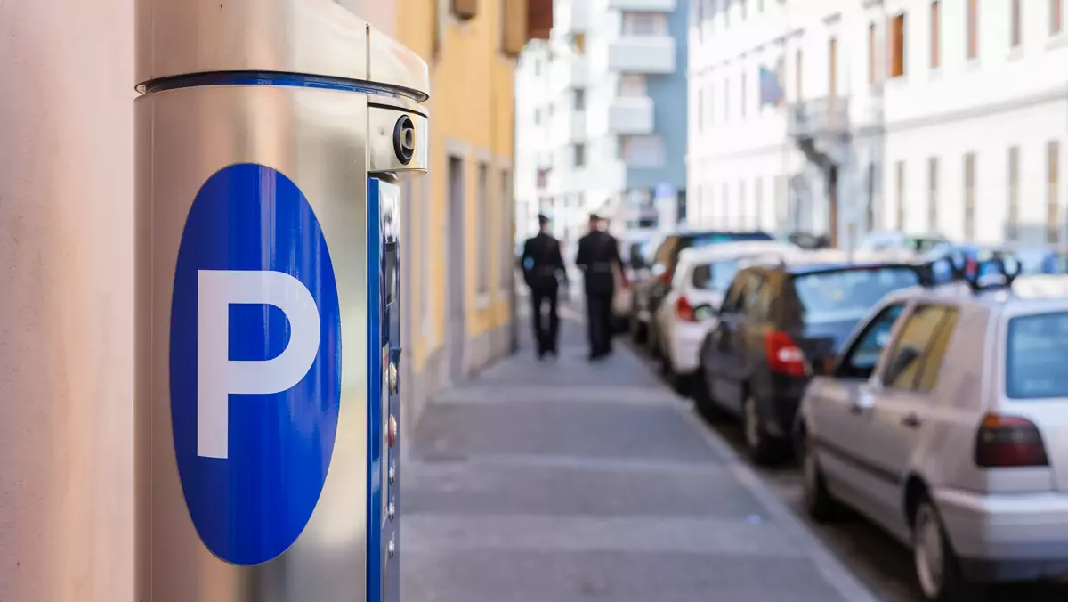 Mieszkaniec Warszawy parkował bez biletu w płatnej strefie. Dostał 6 tys. zł kary