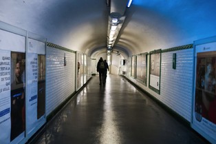 Naukowcy: Koronawirus zmienia się mniej niż HIV. To dobra wiadomość