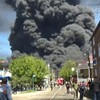 Dim iznad naftne rafinerije u Tuapseu, Rusija, 29. aprila nakon ukrajinskog napada 