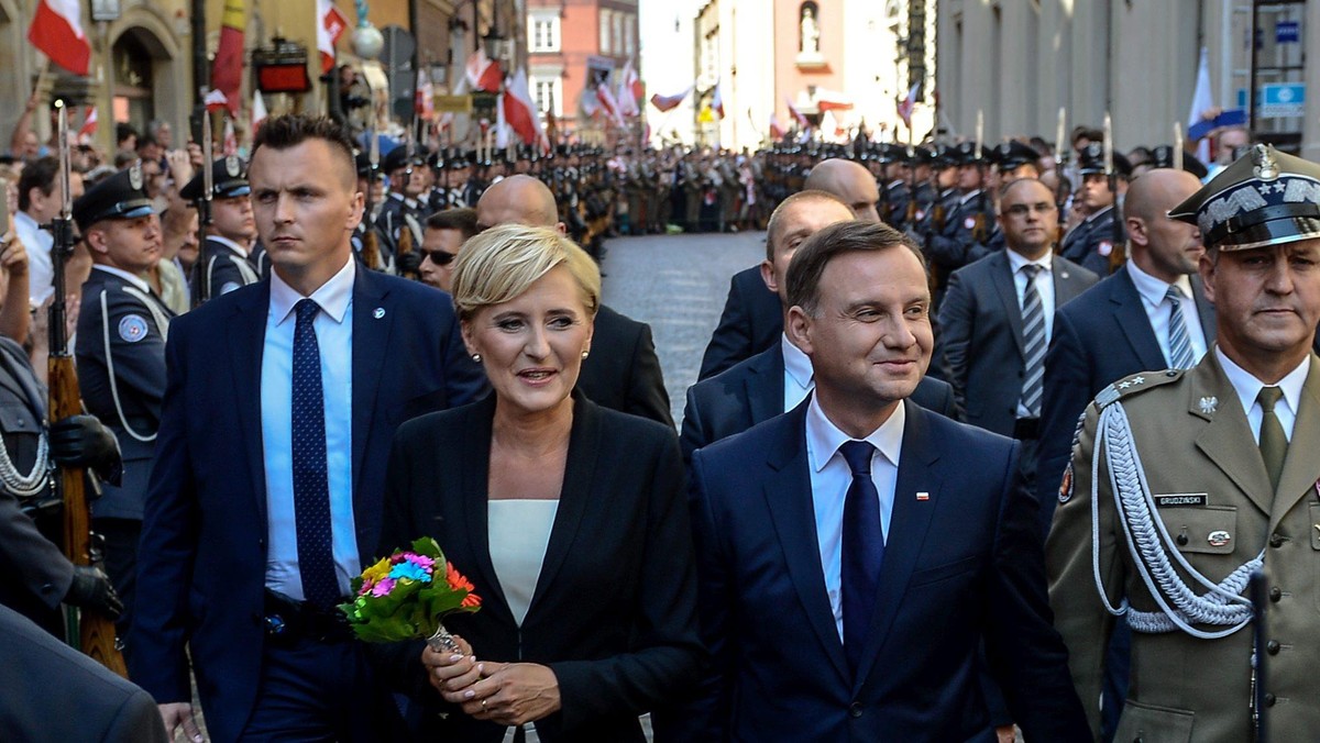 WARSZAWA PREZYDENT DUDA ZAPRZYSIĘŻENIE SPACER