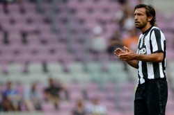 Pirlo: Jeśli wygramy Ligę Mistrzów, to ostrzygę się "na Balotellego"