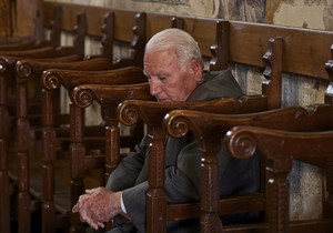 Stariji čovek - ilustracija