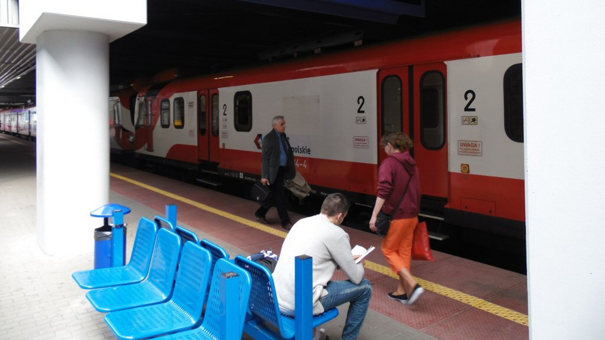 Pasażerowie mogą lepiej planować podróż pociągiem. PKP Polskie Linie Kolejowe uruchomiły na swojej stronie internetowej monitoring wszystkich połączeń w czasie rzeczywistym. System pokazuje aktualną pozycję pociągu na mapie oraz informuje o utrudnieniach.