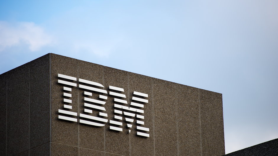 Pracownik IBM przez 15 lat był na L4. Pozwał firmę za brak podwyżki