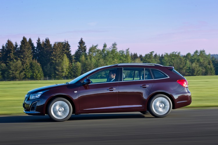 Chevrolet cruze kombi