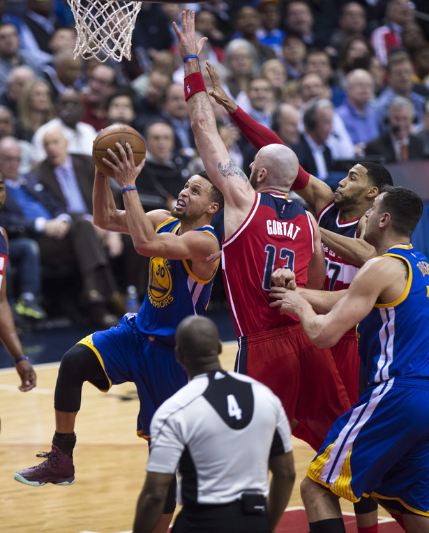 Liga NBA: Porażka Wizards z Warriors. Tylko 9 punktów Gortata