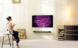 Telewizor w cenie dobrego samochodu. LG przedstawia nowe OLED-y [ZDJĘCIA]