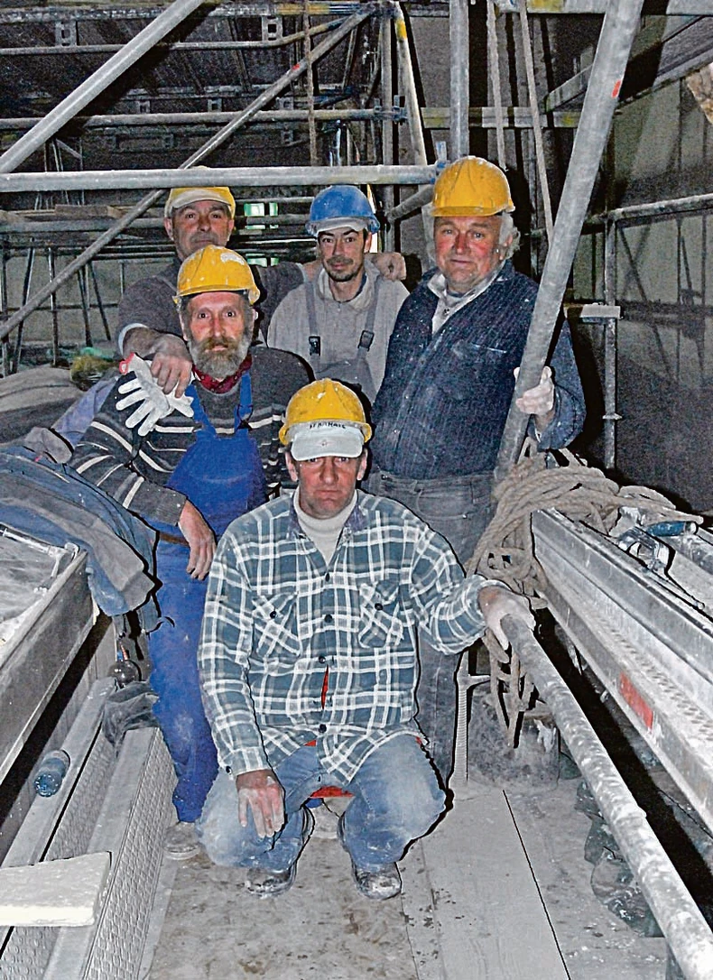 Građevinci kažu da uživaju dok rade i da im je čast što obnavljaju jednu ovako vrednu građevinu