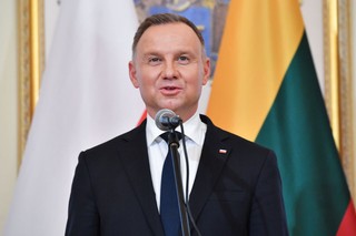 Prezydent Duda opuścił katedrę w Łucku. Zgromadzeni Ukraińcy skandowali 'dziękujemy'