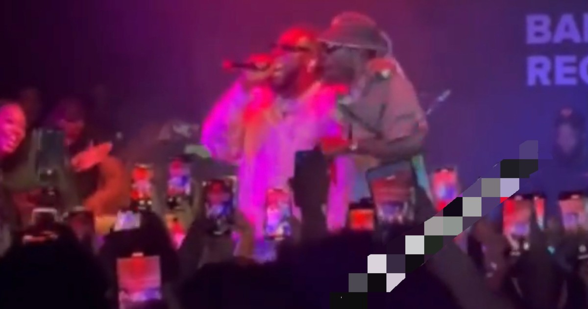 Burna Boy and Black Sherif perform together for the first time in UK [WATCH] - Vimarsana News