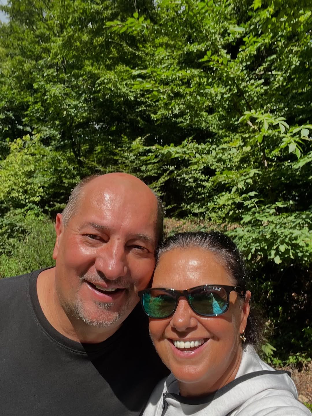 Iveta Malachovská si s manželom vychutnala prechádzku.