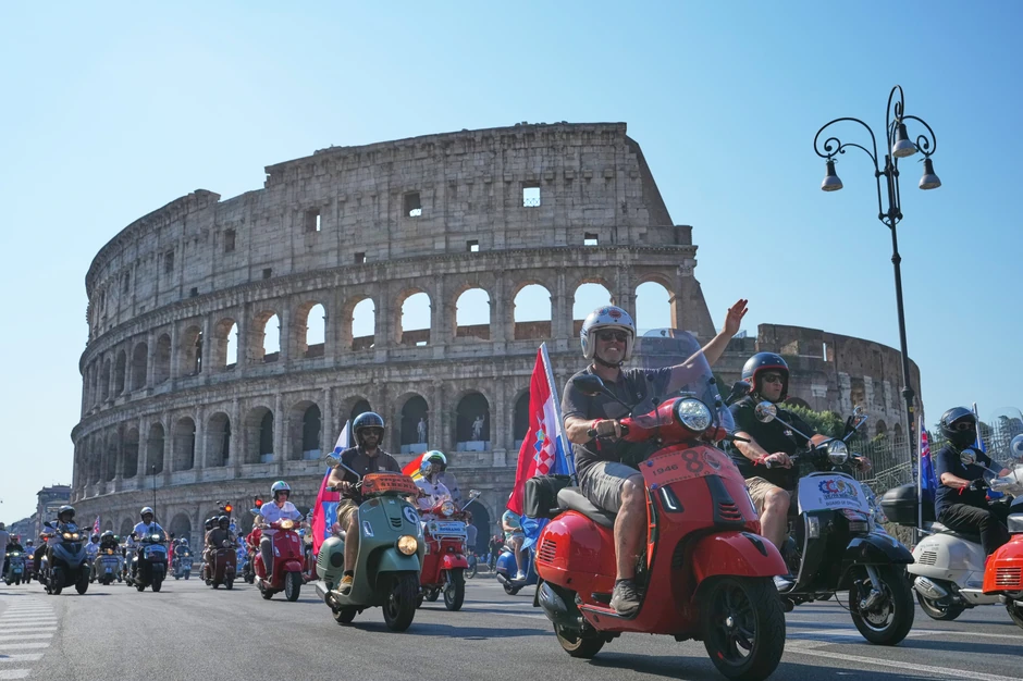 Vespa, Rim