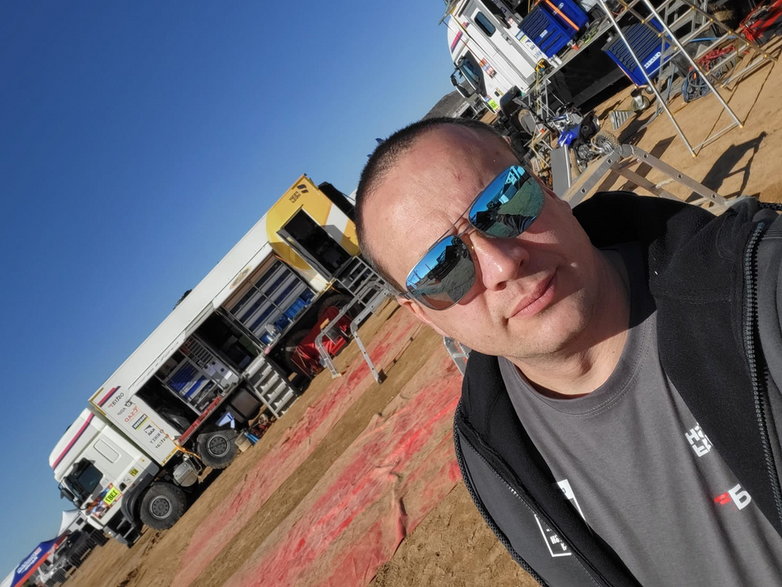 Pszczynianin Bartosz Woźnikowski na Rajdzie Dakar 2023 - 01.2023 · fot. Fesh Fesh