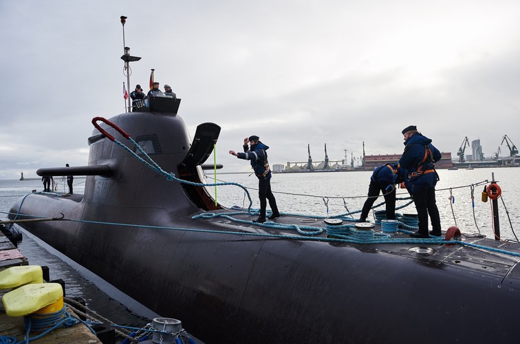 Port wojenny w Gdyni. Wizyta niemieckiego okrętu podwodnego U34 <br><br>(aw/zuz) PAP/Adam Warżawa