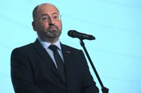 Czy Bielan kłamie w sprawie afery NCBiR? Ujawniamy treść SMS-ów, które wymieniał z biznesmenem