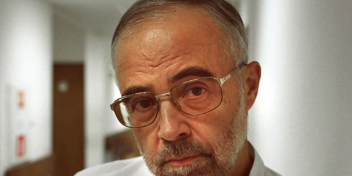 Dr Grzegorz Luboiński