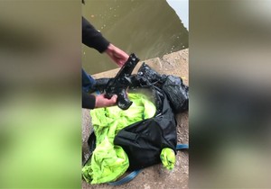 AP_porodica_nasla_pusku_u_vodi_vesti_blic_unsafe