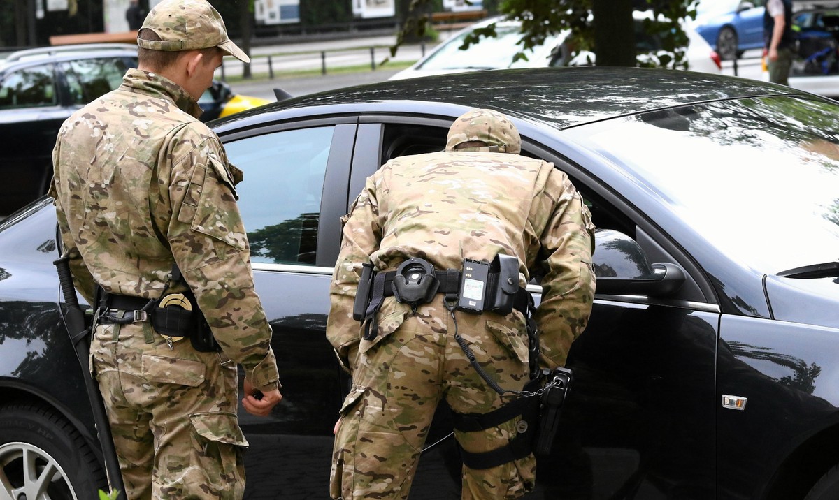 Policja zatrzymała w Żurominie funkcjonariusza BOR. Twierdził, że jest bezrobotny