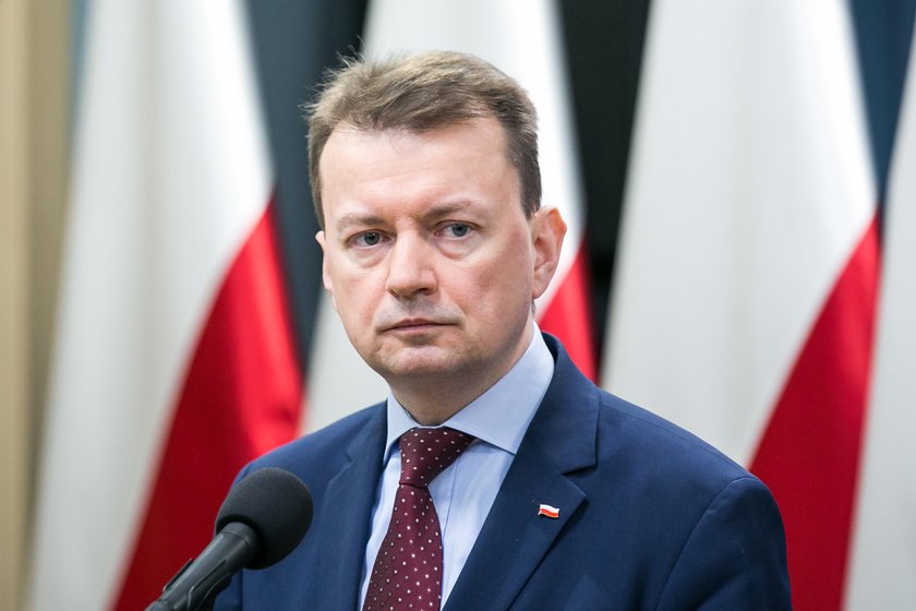 Mariusz Błaszczak chce obciążyć organizatorów kontrmanifestacji kosztami miesięcznic